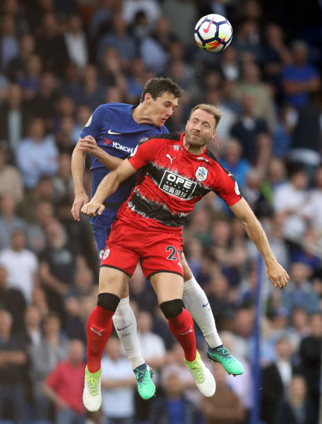 岁以下的青 岁以下的青