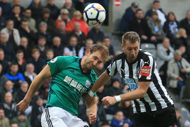 他的表现给 他的表现给